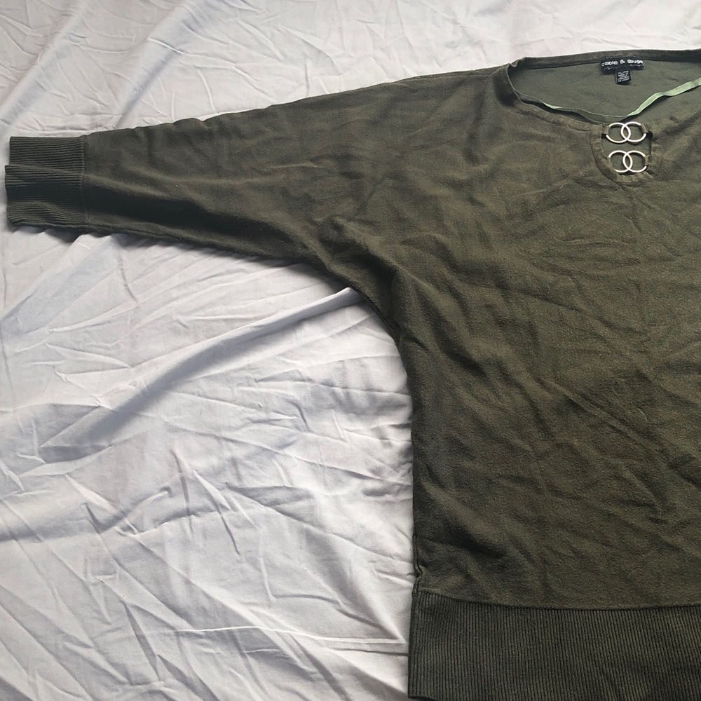 Cable & Gauge Olive Green Knit Top with Logo Tag Size XL - Picture 6 of 13